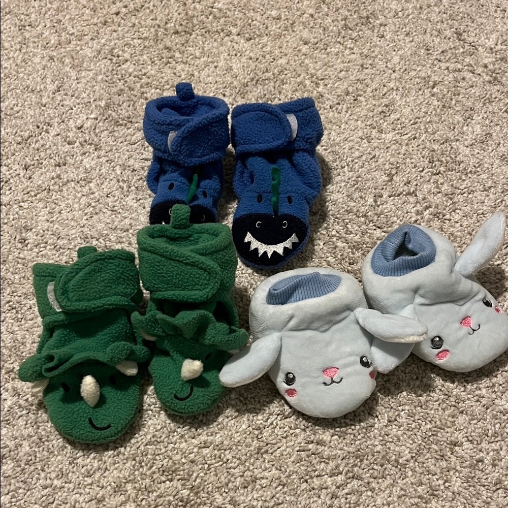 Baby Booties/Slippers— 0-6 months